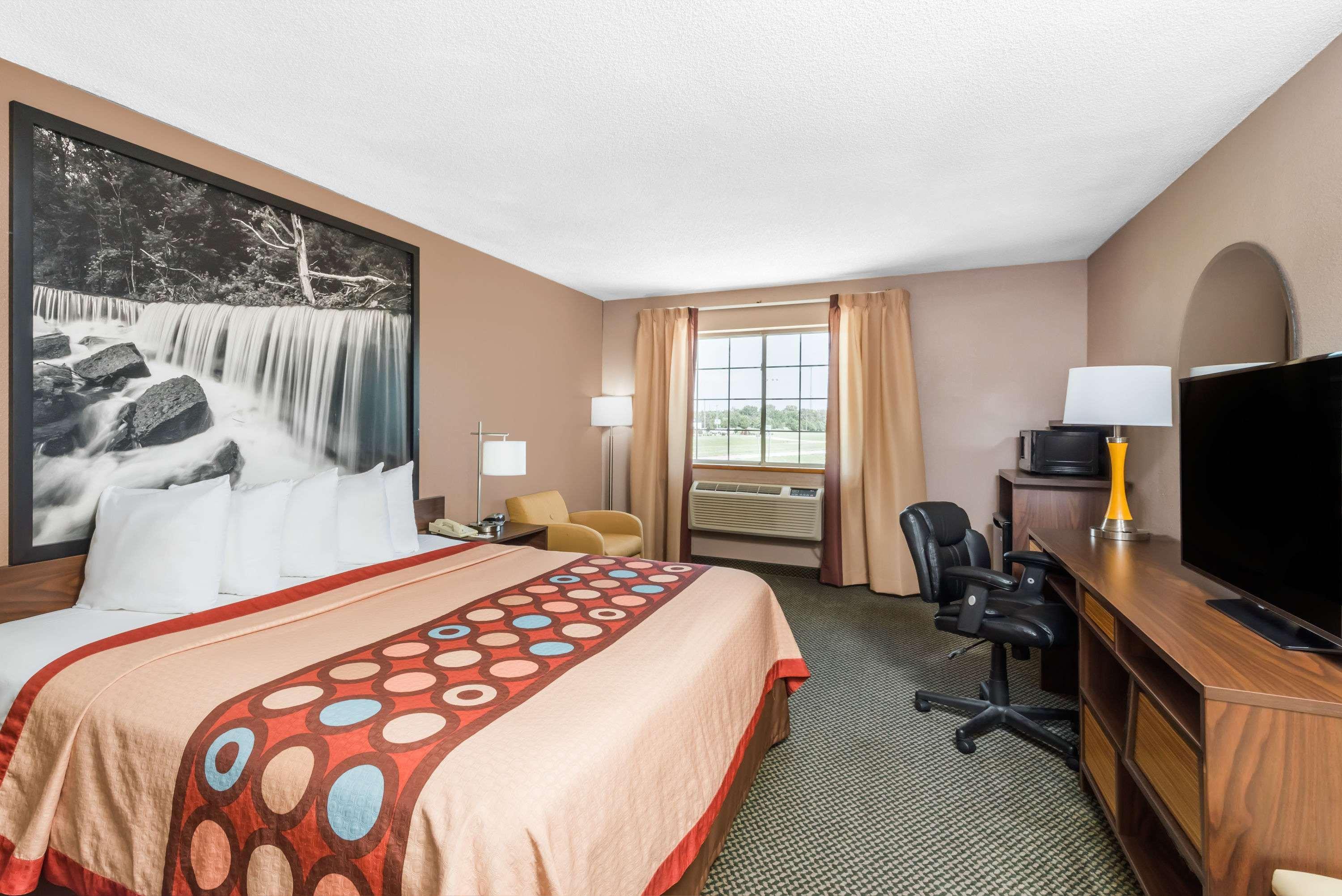 Super 8 By Wyndham Winfield-Quail Ridge Area Exterior foto